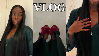 VLOGMAS 3 A VERY LATE UPLOAD SPEND THE DAY WITH ME NAIL APPOINTMENTS amp UNBOXINGS [upl. by Bonnes]