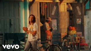 Yannick Noah  Destination ailleurs Clip officiel [upl. by Cross]