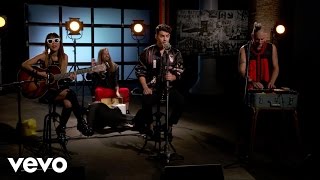 DNCE  Cake By The Ocean  Vevo dscvr Live [upl. by Lak]